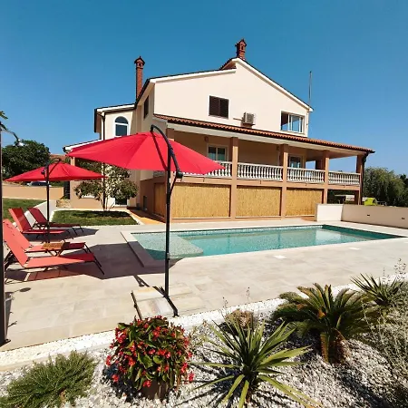 Apartament Apartment Valtura *