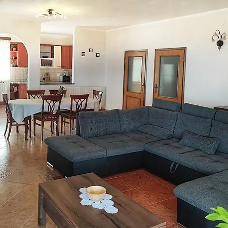 Apartament Apartment Valtura